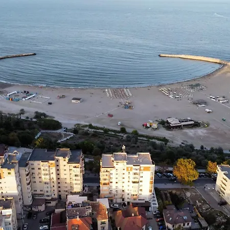 On The Wave Apartment Constanta Exterior photo